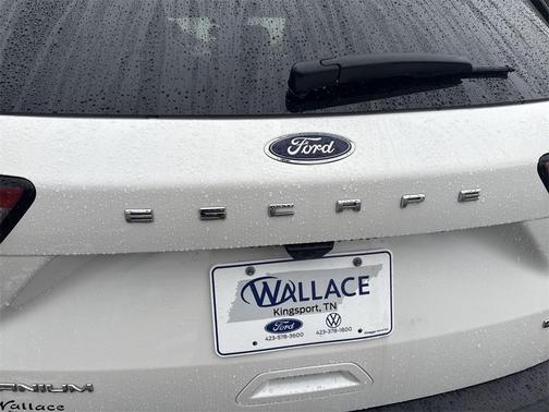 2022 Ford Escape Titanium Hybrid