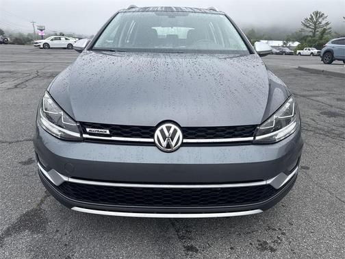2019 Volkswagen Golf Alltrack TSI S