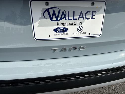 2025 Volkswagen Taos 1.5T SE