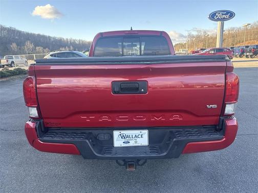 2016 Toyota Tacoma TRD Sport