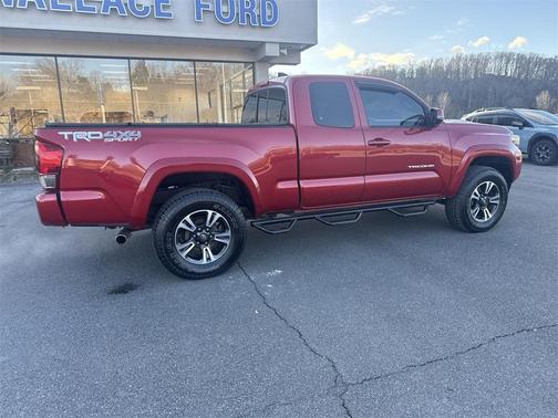 2016 Toyota Tacoma TRD Sport