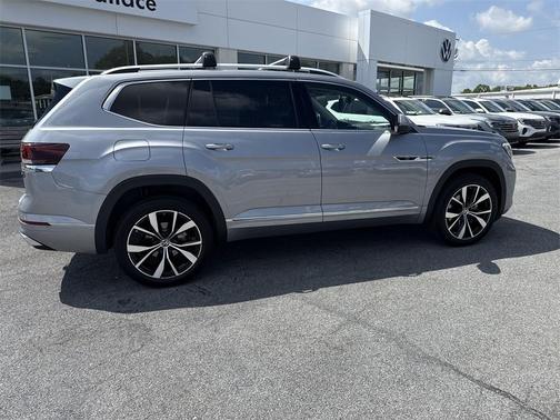 2025 Volkswagen Atlas 2.0T SEL Premium R-Line