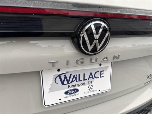 2026 Volkswagen Tiguan 2.0T SEL R-Line