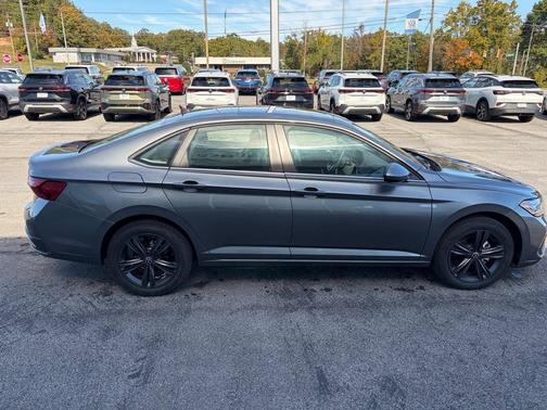 2024 Volkswagen Jetta 1.5T SE