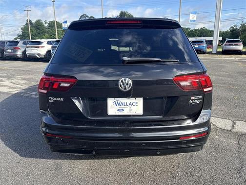 2021 Volkswagen Tiguan 2.0T SE R-Line Black