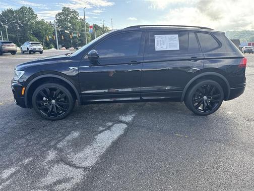 2021 Volkswagen Tiguan 2.0T SE R-Line Black