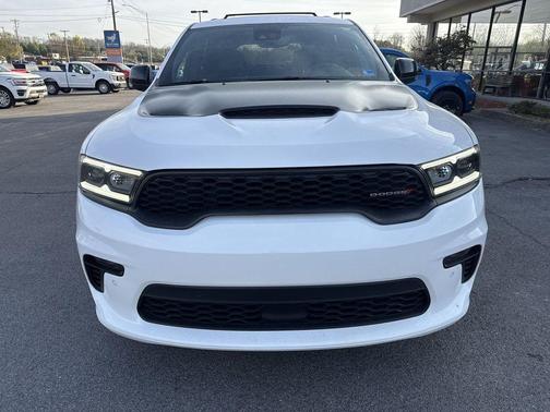 White Knuckle Clearcoat 2023 Dodge Durango R/T