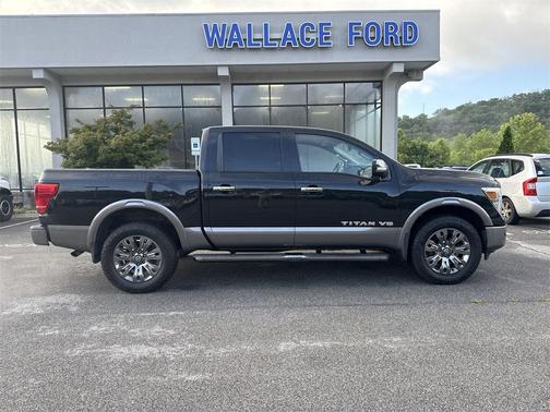 2019 Nissan Titan Platinum Reserve