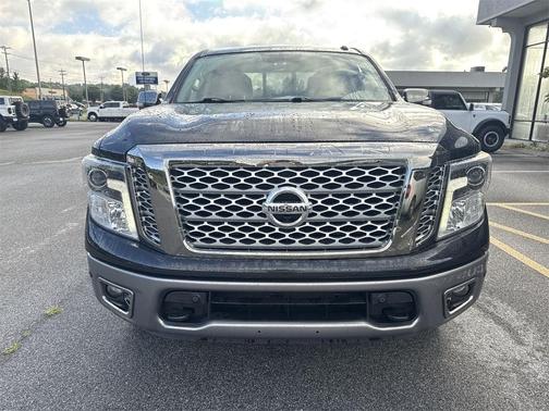 2019 Nissan Titan Platinum Reserve