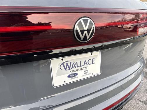 2026 Volkswagen Atlas Cross Sport 2.0T SEL R-Line Black