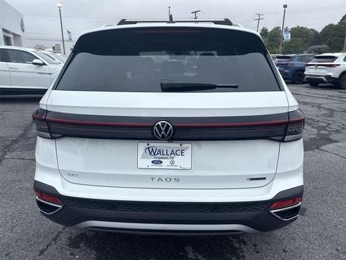 2025 Volkswagen Taos 1.5T SEL