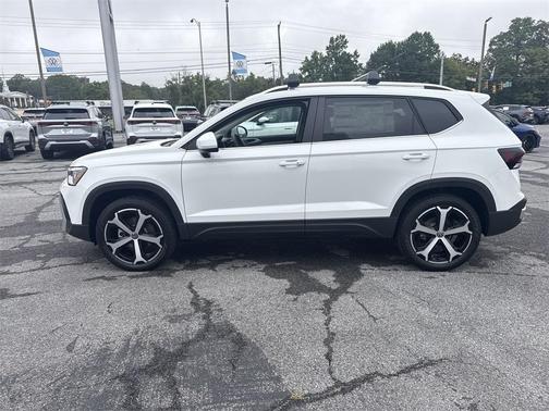 2025 Volkswagen Taos 1.5T SEL