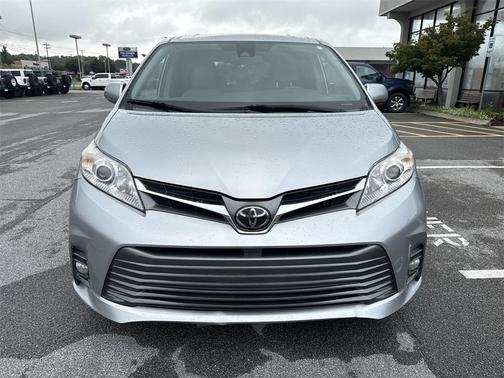 2019 Toyota Sienna L