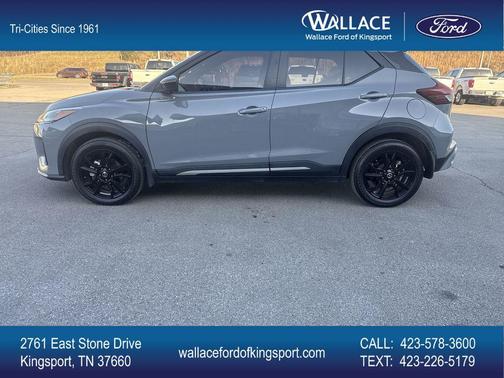 2021 Nissan Kicks SR