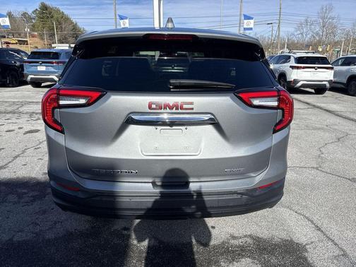 Sterling 2024 GMC Terrain SLE