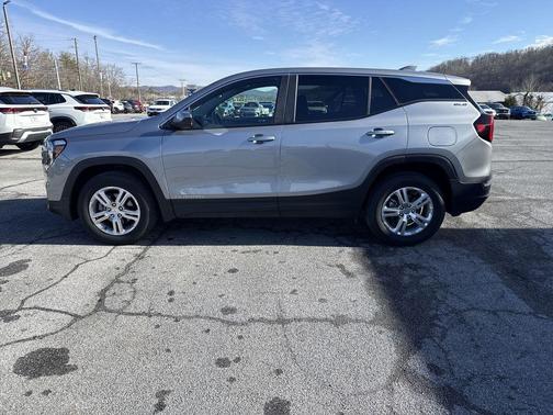 Sterling 2024 GMC Terrain SLE