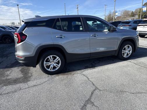 Sterling 2024 GMC Terrain SLE