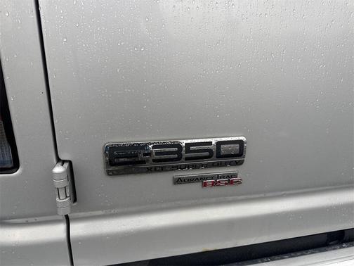 2008 Ford E350 Super Duty XLT