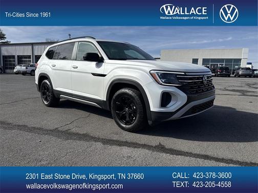 2024 Volkswagen Atlas 2.0T Peak Edition SEL