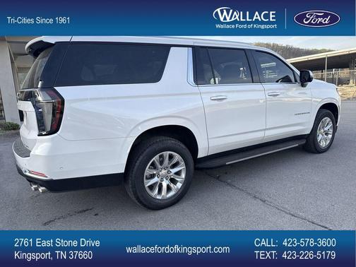 Iridescent Pearl Tricoat 2025 Chevrolet Suburban Premier