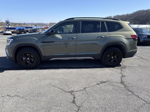 2025 Volkswagen Atlas 2.0T Peak Edition