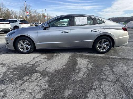 2021 Hyundai SONATA SE