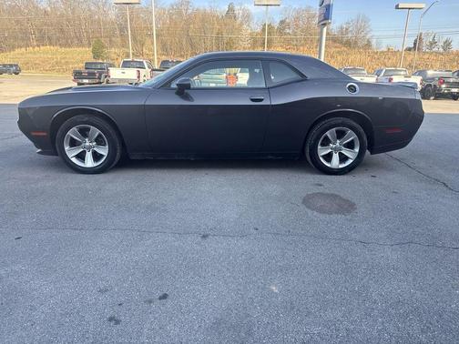 2021 Dodge Challenger SXT