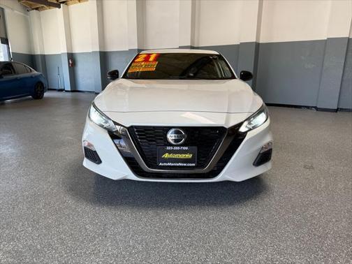 2021 Nissan Altima SR VC-Turbo FWD