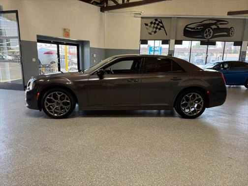 2018 Chrysler 300 Touring