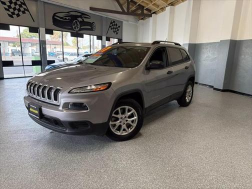 2017 Jeep Cherokee Sport