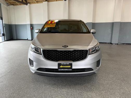 2017 Kia Sedona LX