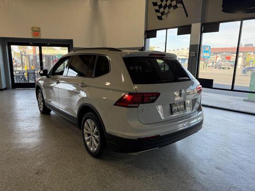2018 Volkswagen Tiguan 2.0T SE