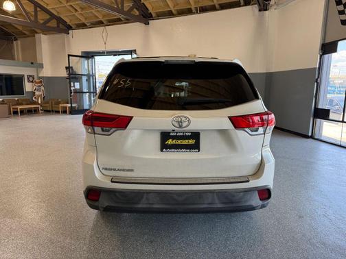 2018 Toyota Highlander LE I4