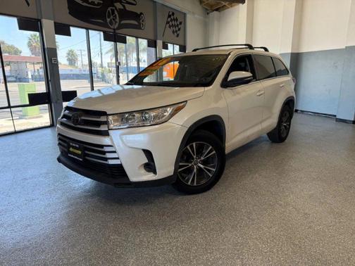 2018 Toyota Highlander LE I4