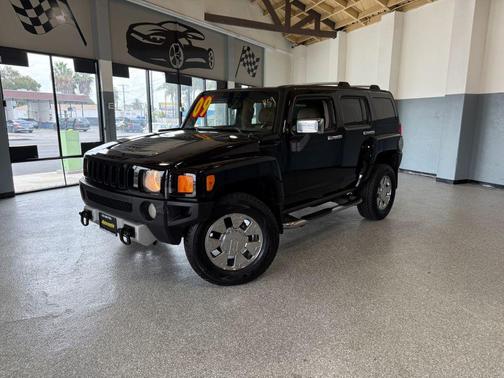 2009 Hummer H3 Base