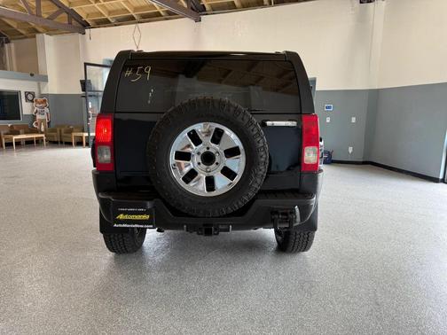 2009 Hummer H3 Base