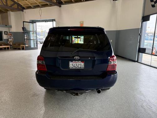 2005 Toyota Highlander Base