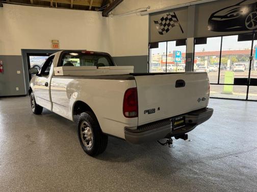 2004 Ford F-150 XL