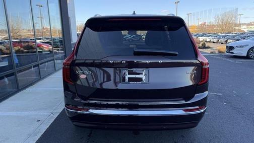 2026 Volvo XC90 B6 Plus 6-Seater