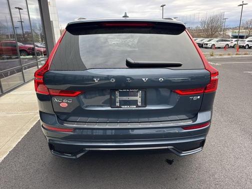 2025 Volvo XC60 Plug-In Hybrid T8 Plus