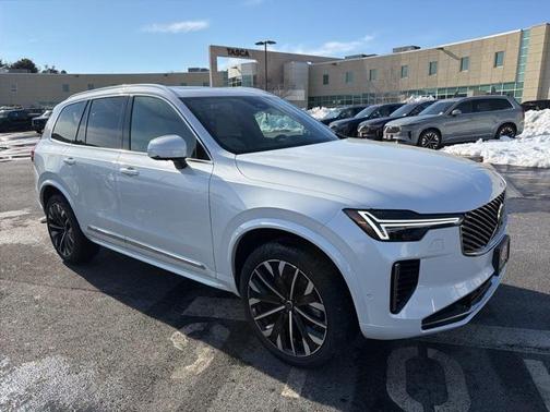 2026 Volvo XC90 B6 Plus 7-Seater