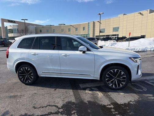 2026 Volvo XC90 B6 Plus 7-Seater