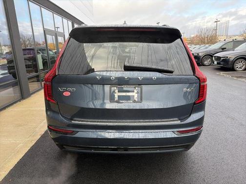 2026 Volvo XC90 B6 Ultra Dark Theme 7-Seater