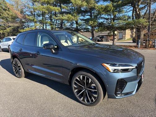 2026 Volvo XC60 B5 Ultra