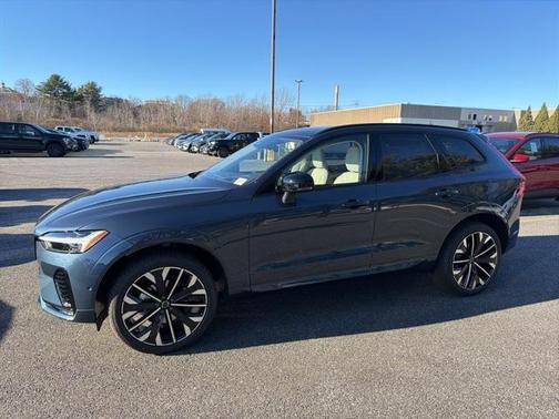 2026 Volvo XC60 B5 Ultra