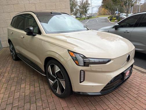 2025 Volvo EX90 Twin Motor Performance Ultra