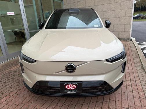 2025 Volvo EX90 Twin Motor Performance Ultra