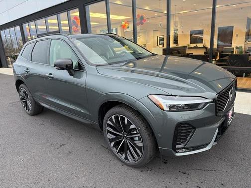 2026 Volvo XC60 B5 Ultra