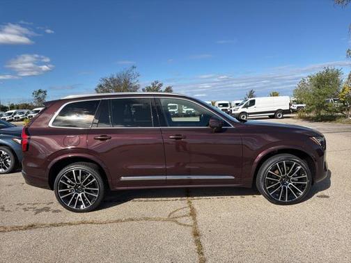 2026 Volvo XC90 B6 Plus 7-Seater