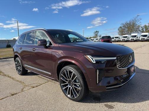 2026 Volvo XC90 B6 Plus 7-Seater